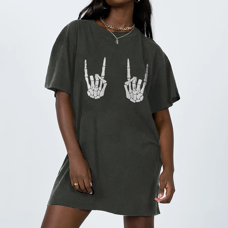 Cool Skull Hand Posture Print T-shirt